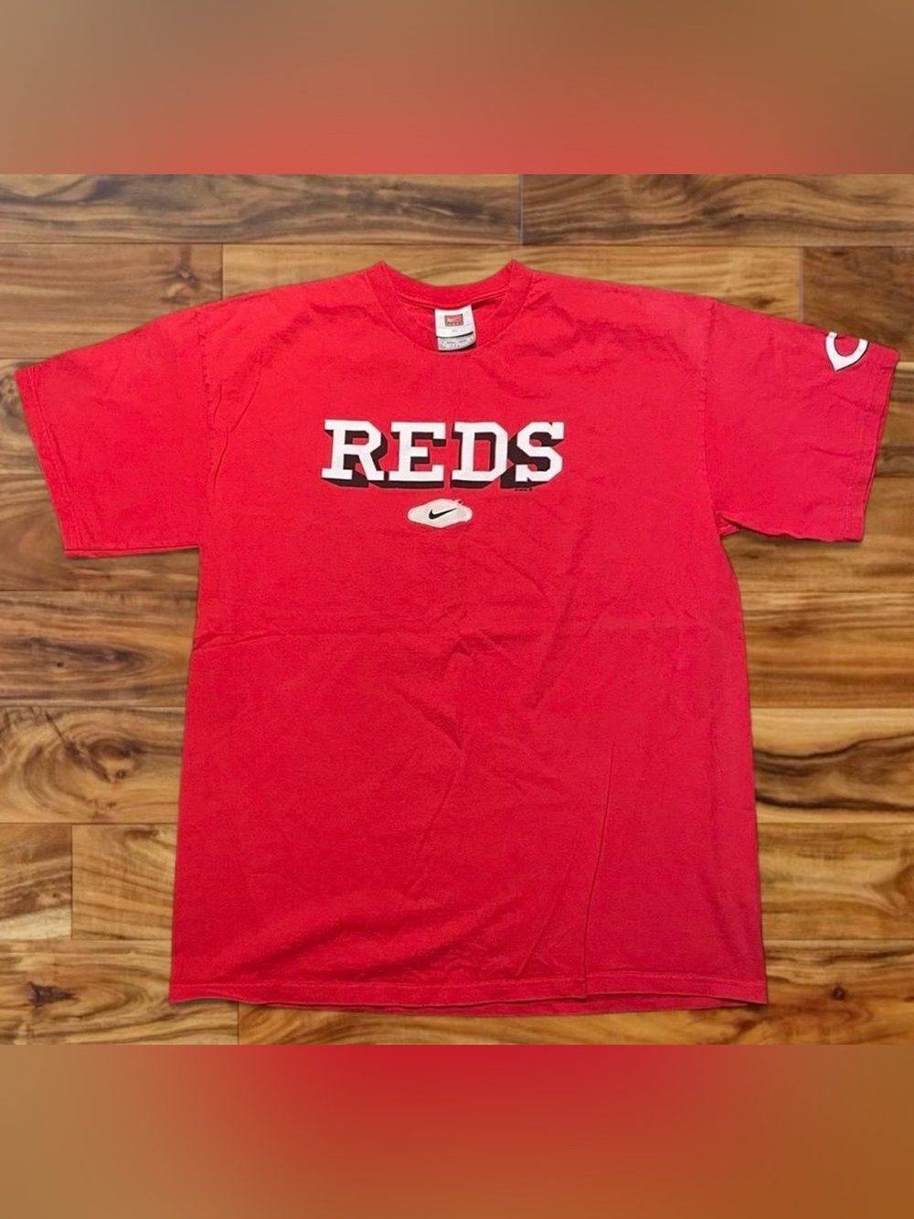 Nike Center Swoosh Cincinnati Reds T-shirt